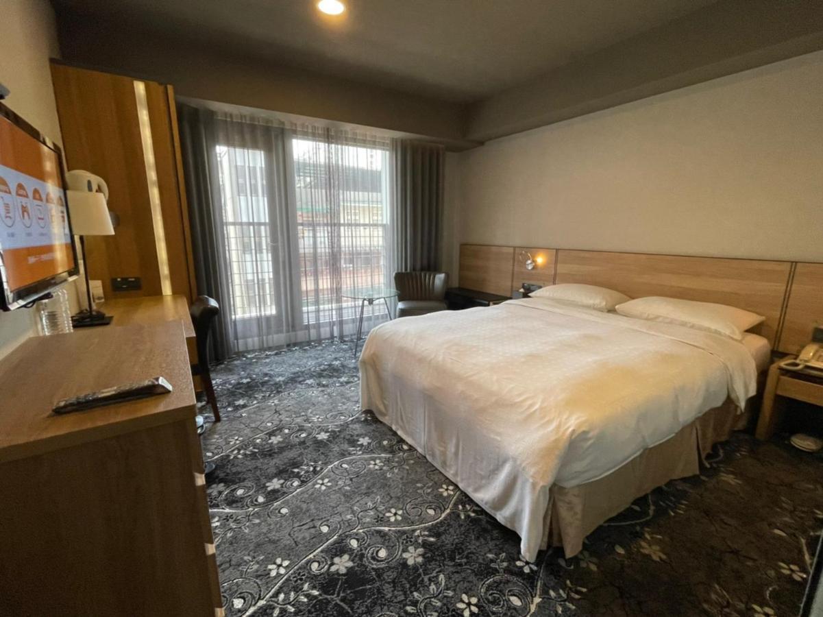 Hotel Simple + 4*