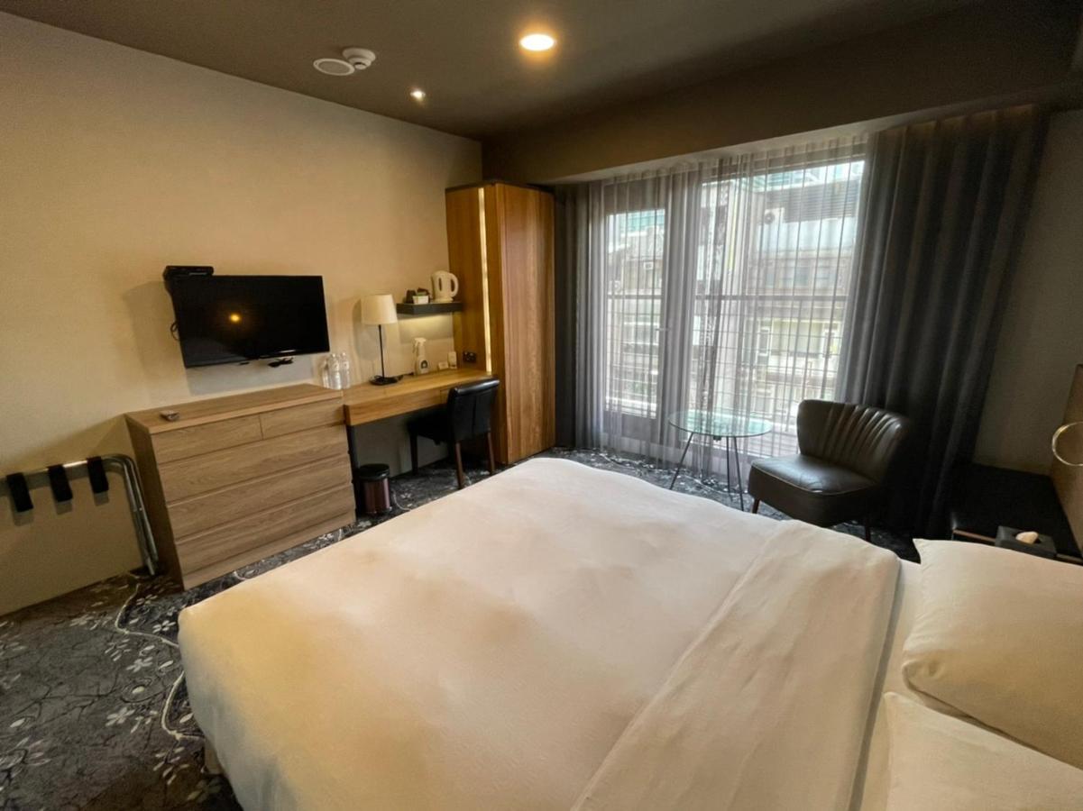 Simple + Hotel