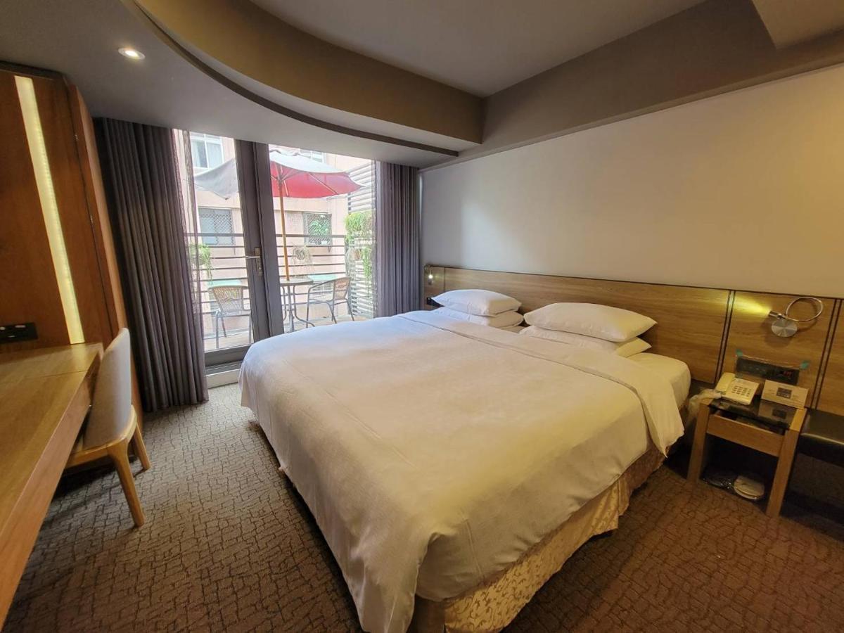 Simple + Hotel 4*
