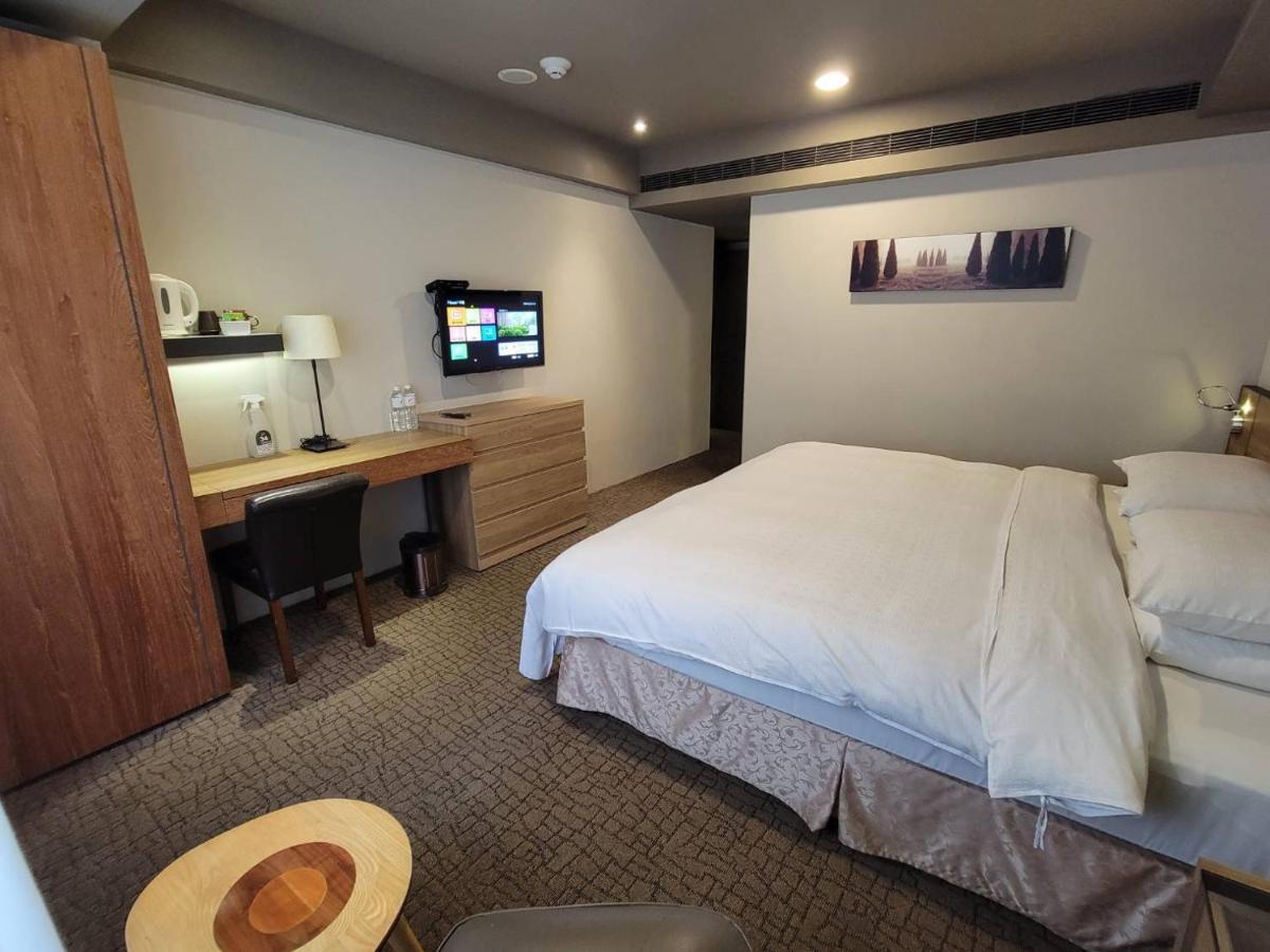 Simple + Hotel 4*