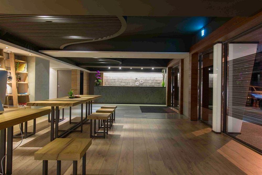 Simple + Hotel 4*