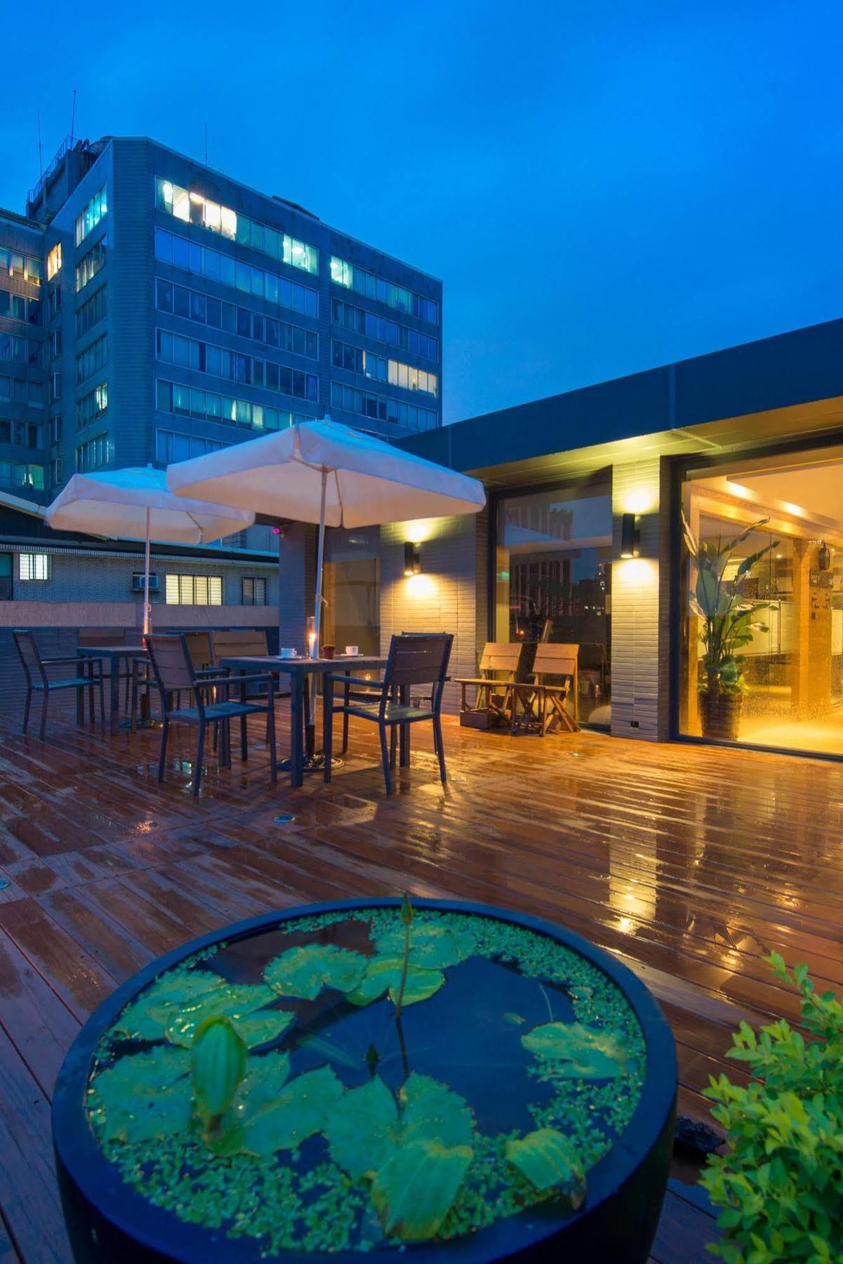 Simple + Hotel